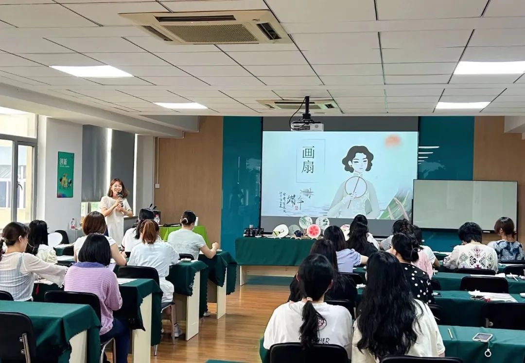 端午一起來畫扇 | 萌創空間端午活動回顧