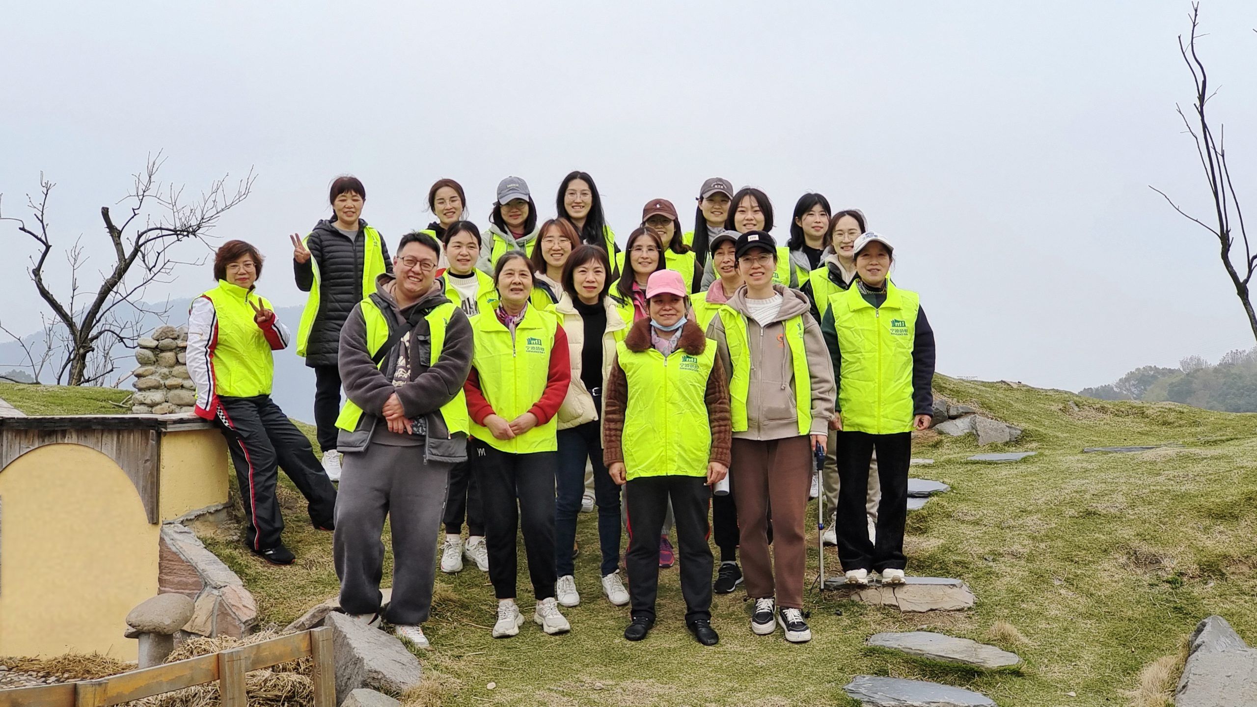 環(huán)保徒步行  “益”起拾垃圾 | 國(guó)貿(mào)開(kāi)展綠足跡環(huán)保活動(dòng)